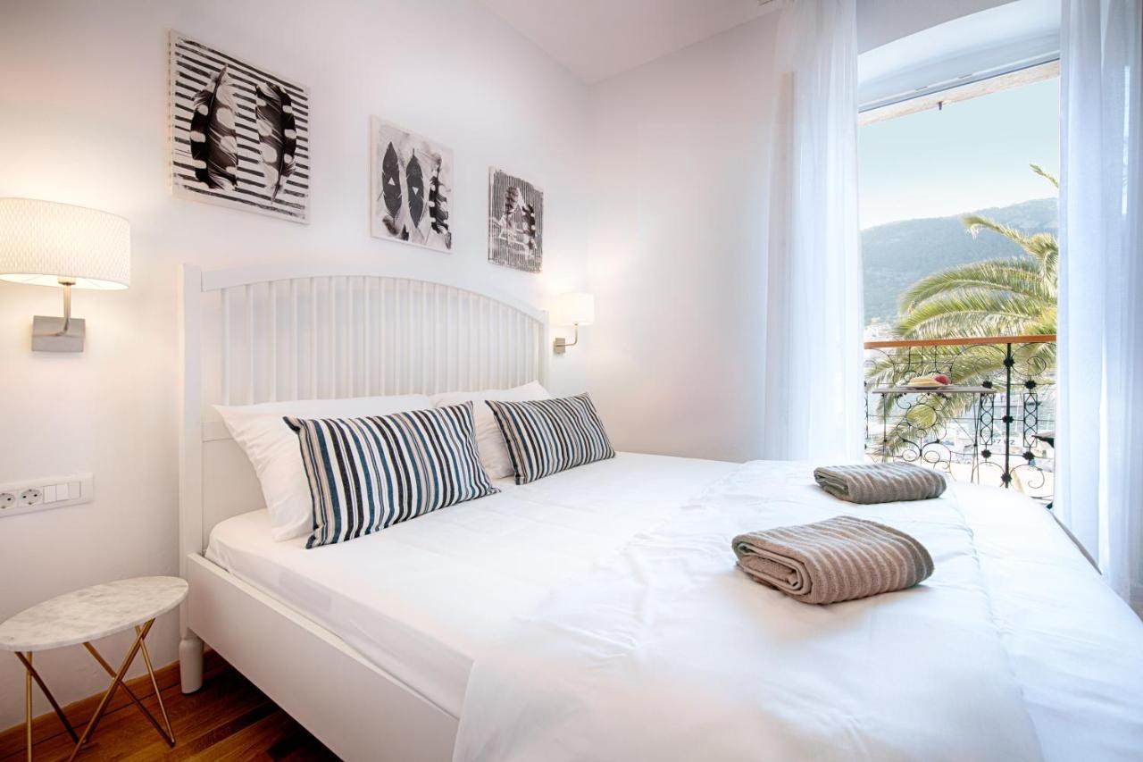 Seafront Rooms Koluna Komiža Buitenkant foto